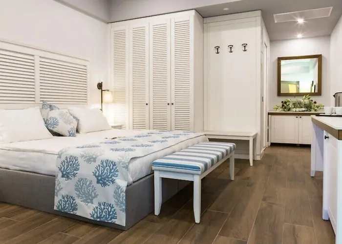 Thassos Grand