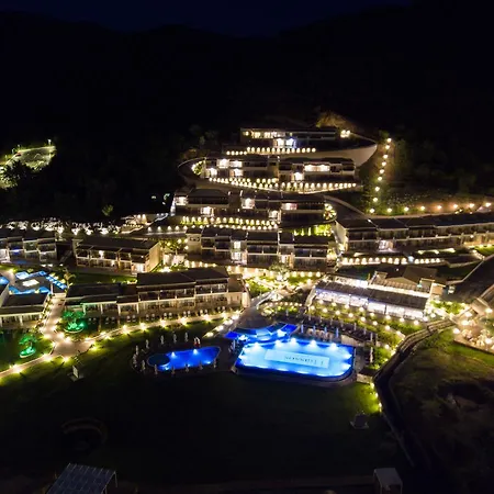 Thassos Grand 度假村 Alikí